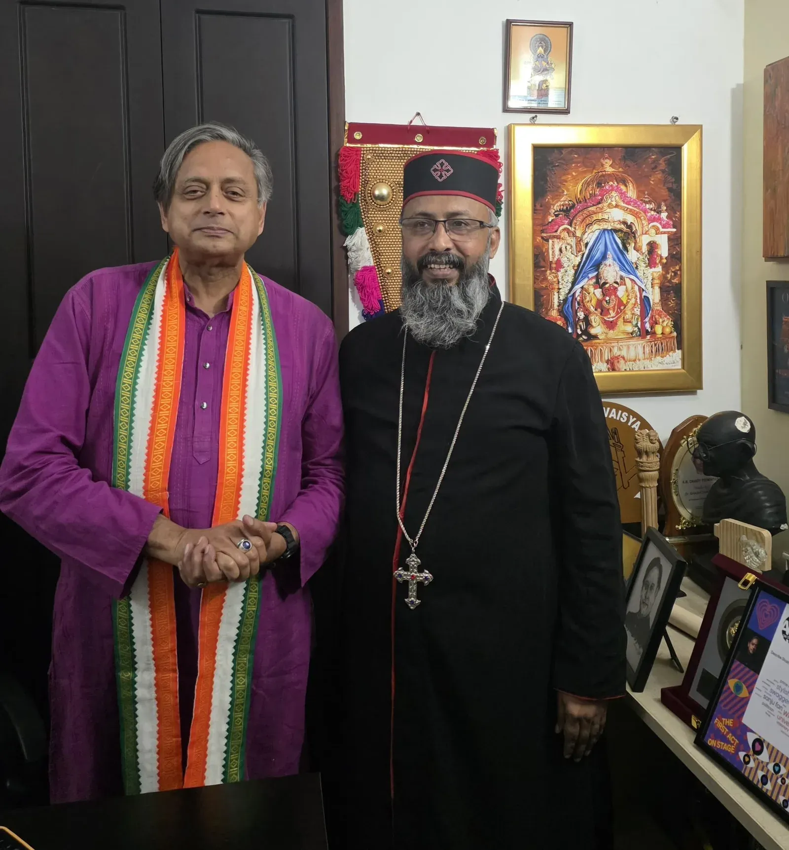 Tharoor meets Bishop of Believers' Eastern Church in Thiruvananthapuram