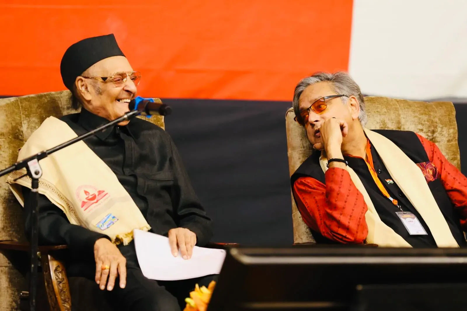 Tharoor Meets Dr. Karan Singh, Calls Him Incomparable Guide to Kashmir
