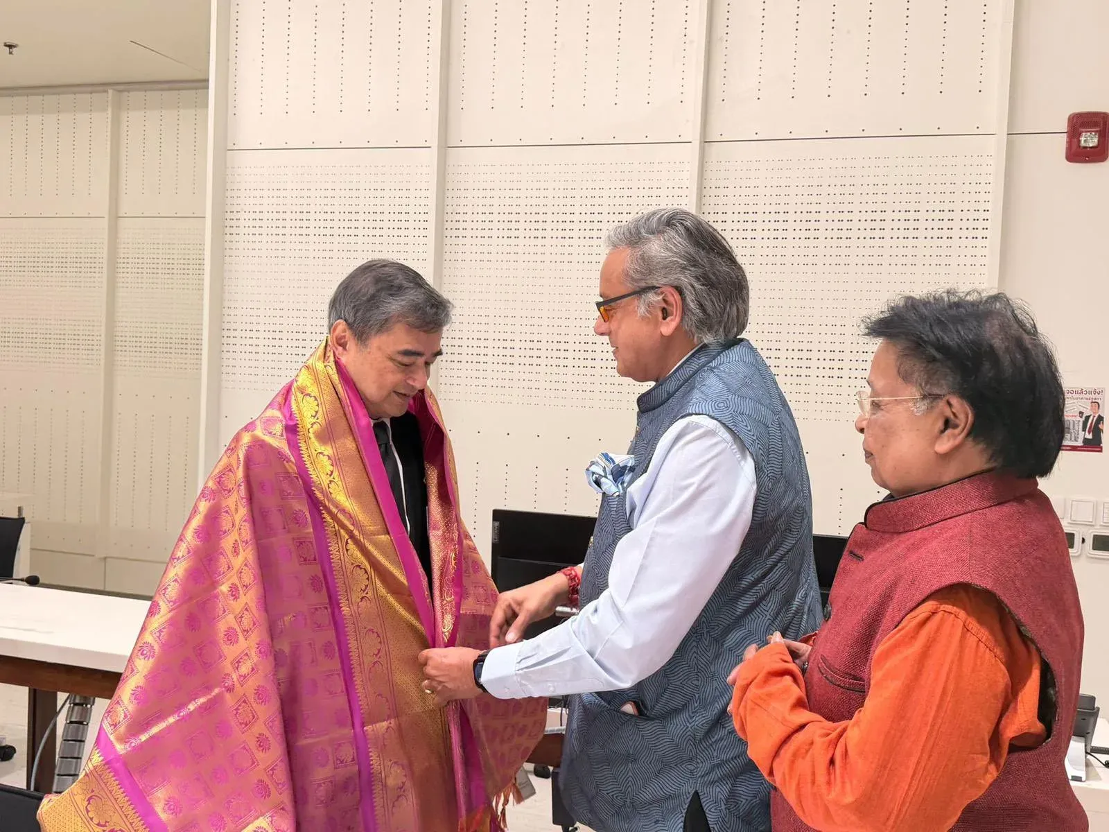 Tharoor Meets Ex-Thailand PM Abhisit at Parliament