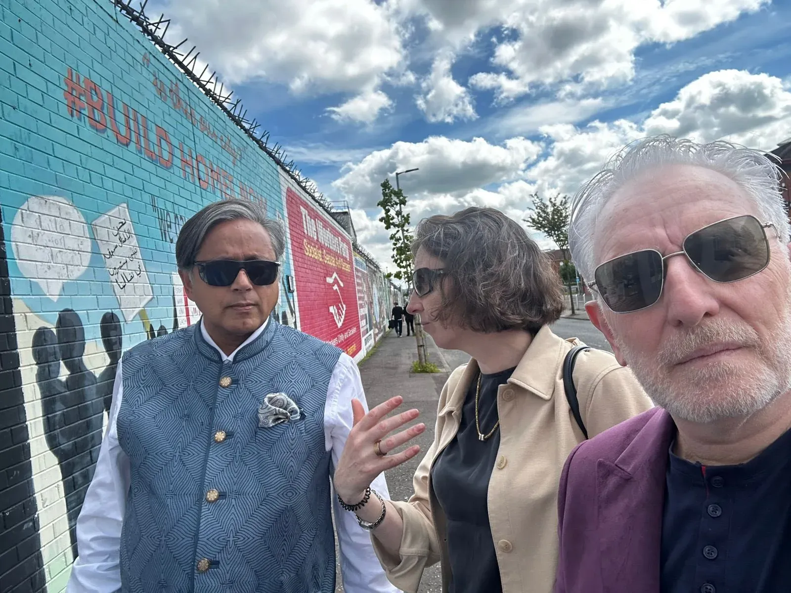 Tharoor visits Belfast, reflects on Troubles history