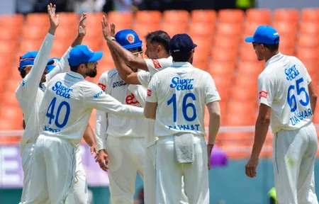 Gavaskar hails Afghanistan's heart despite India's 564/8 declaration