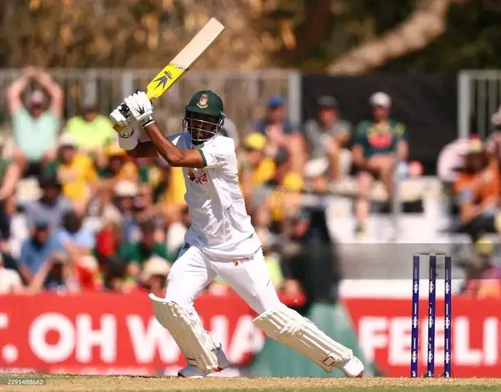 Shoriful Islam's 6-35 keeps Bangladesh alive in Mackay Test vs Australia