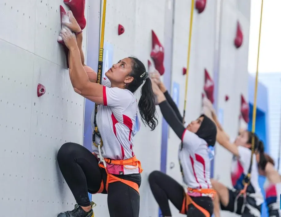 How Did Germany Dominate Canoe Polo While China Swept Speed Climbing Relay?