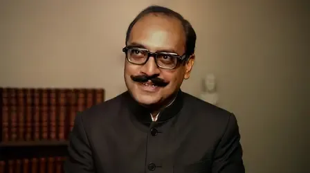 उत्पल दत्त: थिएटर के लिए धन जुटाने के लिए फिल्मों में काम करने वाले अद्वितीय अभिनेता