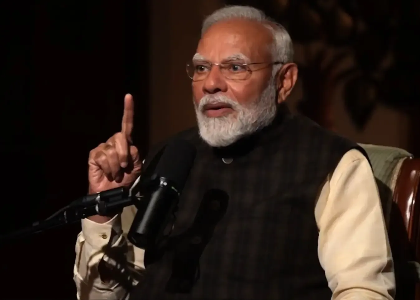 Prime Minister Modi Highlights the Link Between Science and Spirituality