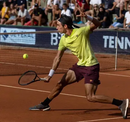 Thiago Agustin Tirante Stuns Ben Shelton in Houston's Clay Court Championship