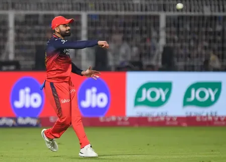 Irfan Pathan Predicts a Challenging IPL Season for Virat Kohli in 2026