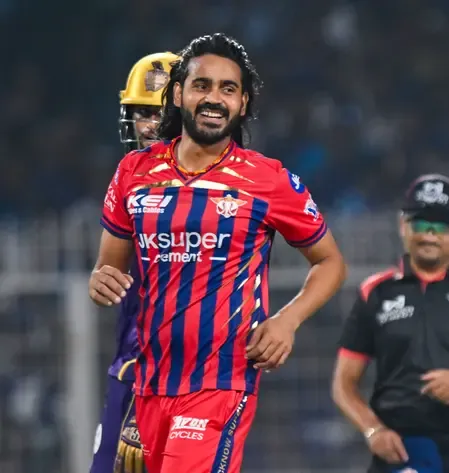 थर्ड अंपायर के पास जाना चाहिए था फैसला, रोवमन पॉवेल ने दिग्वेश राठी के कैच पर उठाए सवाल 