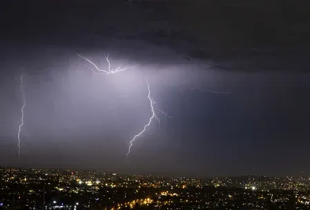 Western Australia storms knock out power to 70,000 homes in Perth