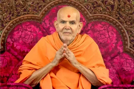 Massive Gathering of Devotees Celebrates Rangotsav at BAPS Mandir in Sarangpur, Gujarat