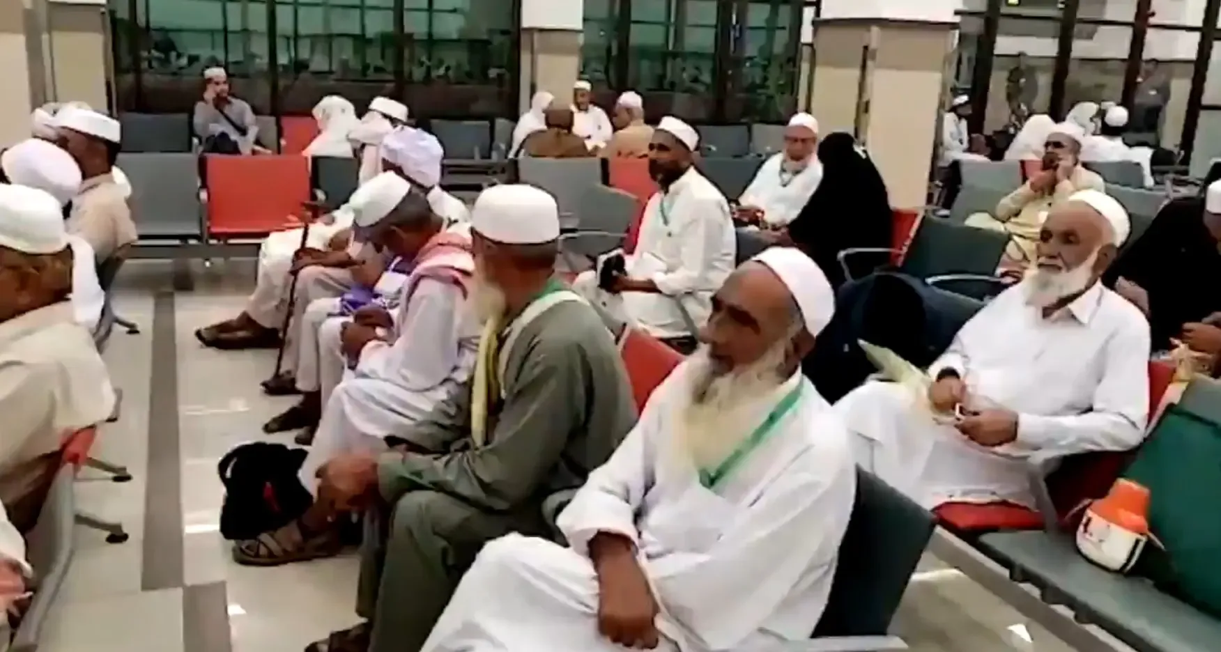 Large Number of Pakistani Pilgrims Likely to Miss Haj Due to Payment Issues and Quota Delays