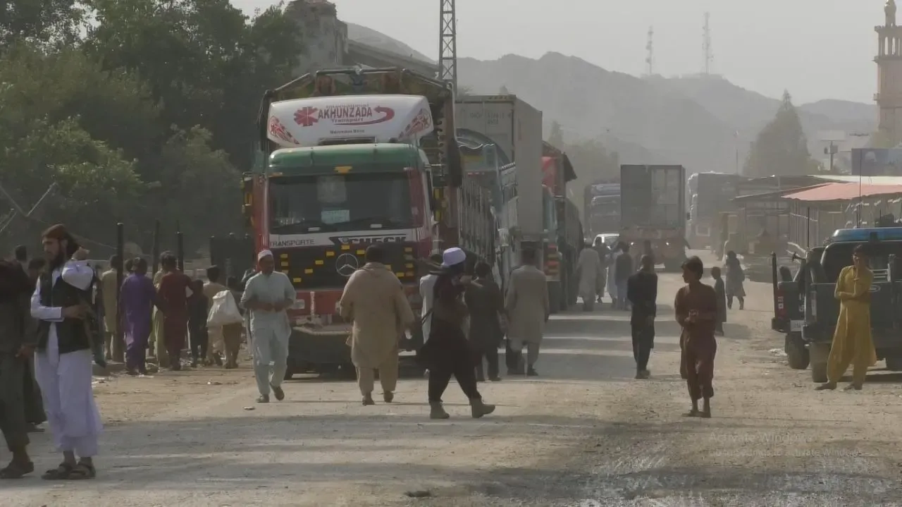 Thousands of Trucks with Critical Supplies Stuck at Torkham Border