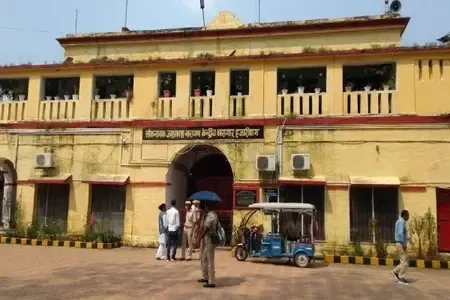How Did Three Convicted Prisoners Escape from Jharkhand Jail?