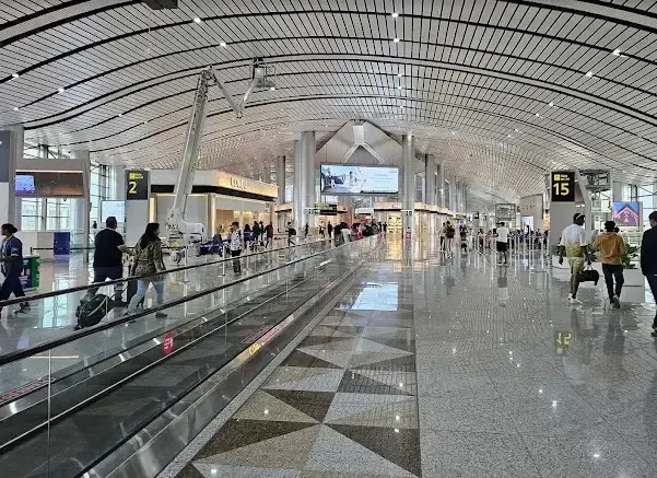 Did Three Flights Land Safely at Hyderabad Airport Following Bomb Threats?