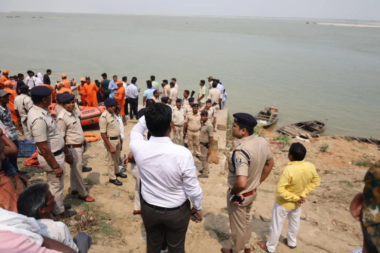 Ganga boat capsize in Patna kills 3, four still missing after Barh tragedy