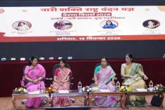 गौतम बुद्ध विश्वविद्यालय में 108 कुंडीय यज्ञ: 1200 महिलाओं ने राष्ट्र वंदन की आहुति दी