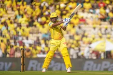 संजू सैमसन का ऐतिहासिक कमाल: IPL में 5000 रन, सुरेश रैना को पछाड़ा