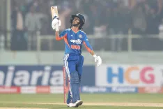 Can Jemimah's Unbeaten 69 Lead India Women to Victory Over Sri Lanka?