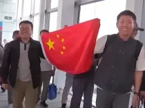 ईरान छोड़ने वाले चीनी नागरिकों को वापस लाने की पहली अस्थायी उड़ान पेइचिंग पहुंची