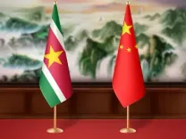 शी चिनफिंग ने सूरीनाम की राष्ट्रपति बनने पर सिमंस को बधाई संदेश भेजा