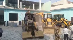 क्या बरेली में उपद्रव के आरोपी नफीस खां के बरातघर पर चला बुलडोजर?