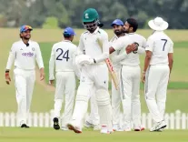 दक्षिण अफ्रीका 'ए' के खिलाफ तेज गेंदबाजों ने कराई भारत 'ए' की वापसी