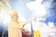 क्या अयोध्या दीपोत्सव 2025 मां सरयू की महाआरती की गूंज से नया इतिहास रचेगा?