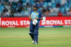 Why did Sri Lanka Women struggle in their 2nd T20I against India?