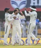 2nd Test: Kuldeep picks three as persistent India keep South Africa to 247/6 (ld)