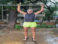 60 की उम्र में भी चाहिए 30 वाली एनर्जी, जानिए मिलिंद सोमन कैसे खुद को रखते हैं फिट