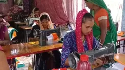 समस्तीपुर में 'हर घर तिरंगा' अभियान: 1,600 जीविका दीदियाँ बना रही हैं 80,000 से अधिक तिरंगे