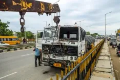 8 killed, 23 injured as pickup van hits truck in MP's Bhind district