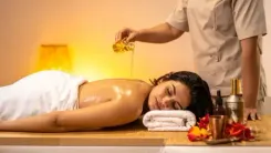 अभ्यंग : शरीर और मन के लिए आयुर्वेद का तोहफा, जानें फायदे