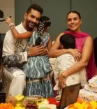 क्या रवि किशन और नेहा धूपिया ने बच्चों को खास शुभकामनाएं दीं?