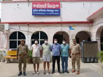 क्या ग्रेटर नोएडा में रॉन्ग साइड एंट्री पर विवाद हुआ?