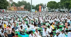 हरियाणा में 11वें अंतरराष्ट्रीय योग दिवस का उत्साह, कई जिलों में योगाभ्यास का आयोजन