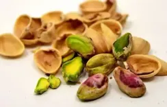 स्वादिष्ट ही नहीं, सेहत और सौंदर्य का भी खजाना है पिस्ता, सेवन से खिल उठेगा चेहरा 