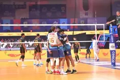 प्राइम वॉलीबॉल लीग 2025: कोच्चि ब्लू स्पाइकर्स ने अहमदाबाद डिफेंडर्स को 3-1 से हराया 