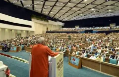 आरएसएस शताब्दी समारोह में देश की जानी-मानी हस्तियों की मौजूदगी, मोहन भागवत के संबोधन से मिली नई दिशा