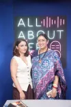 क्या सोहा अली खान के पॉडकास्ट में स्मृति ईरानी ने सेलिब्रिटी होने के नुकसान बताए?