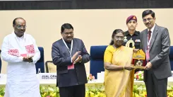 क्या आदि कर्मयोगी अभियान में मध्य प्रदेश का प्रदर्शन अत्युत्तम है? राष्ट्रपति मुर्मू ने किया सम्मानित