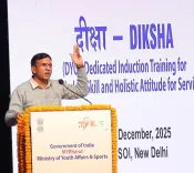 क्या डॉ. मनसुख मांडविया ने युवा अधिकारियों को विकसित भारत का भविष्य बताया?