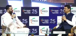 क्या आम की तरह खाएं संतरा? सीएम फडणवीस ने अक्षय कुमार को बताया नागपुर का तरीका