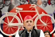 क्या आंकड़ों में अंतर होने से एसआईआर का मतलब बदल जाएगा: अखिलेश यादव?