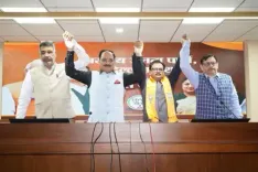 AAP’s two-time MLA Rajesh Gupta joins BJP on eve of MCD bypolls