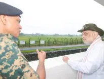 सिलीगुड़ी कॉरिडोर अब सुरक्षित सीमा का पर्याय: गृह मंत्री अमित शाह ने जुमागाछ बीओपी पर बीएसएफ जवानों से किया संवाद