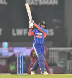 अभिषेक शर्मा रांची टी20 में तोड़ सकते हैं सूर्यकुमार यादव का सबसे तेज 2,000 रन का रिकॉर्ड