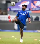 रयान टेन डेशकाटे का बयान: संजू सैमसन की चर्चा, अभिषेक शर्मा पर बढ़ा दबाव