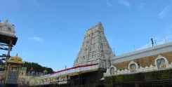 ACB raids TTD Deputy EO Mendu Lokanatham's premises in Tirupati over DA case