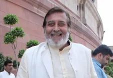 विनोद खन्ना: एक्टिंग के सुपरस्टार जो स्पोर्ट्स में भी थे माहिर, सुनील दत्त ने दी थी पहली बड़ी भूमिका